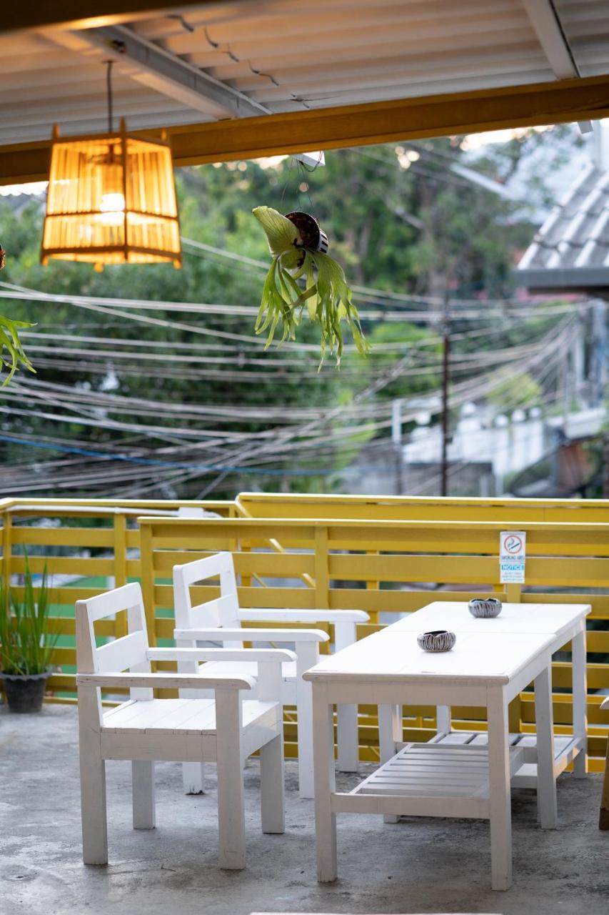 Past Tense Hostel Chiang Mai Extérieur photo