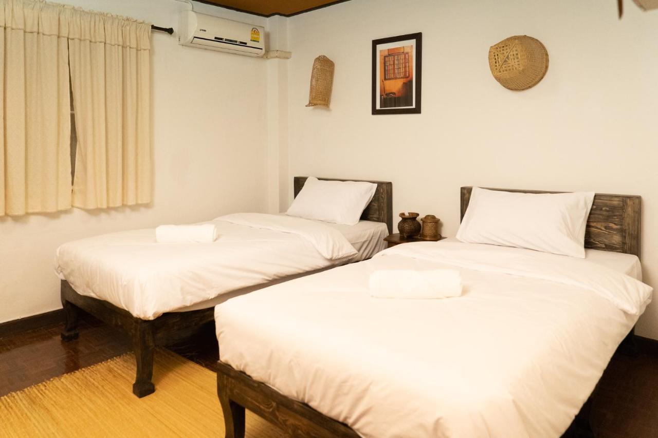 Past Tense Hostel Chiang Mai Extérieur photo