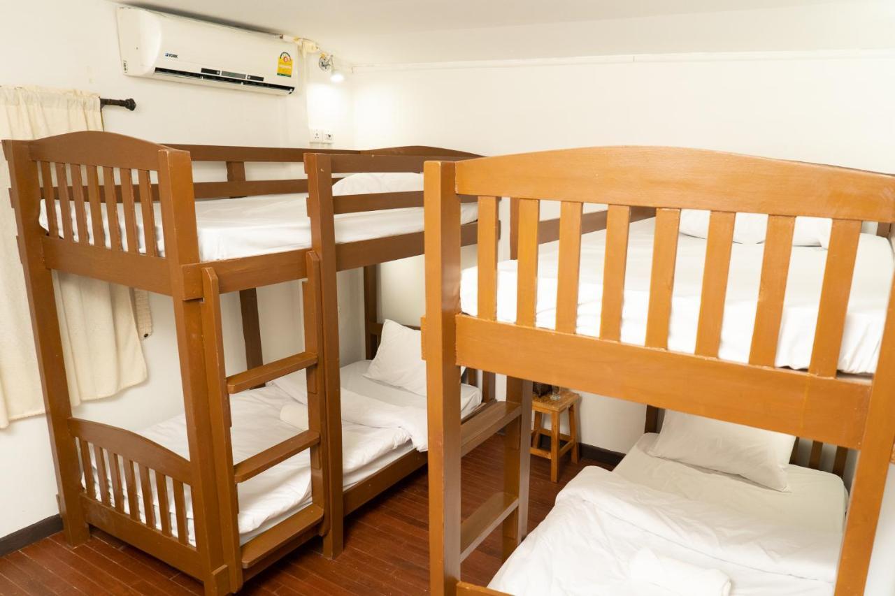 Past Tense Hostel Chiang Mai Extérieur photo