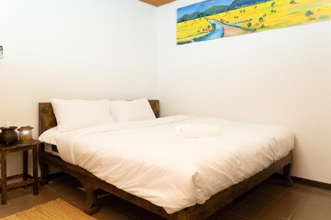 Past Tense Hostel Chiang Mai Extérieur photo