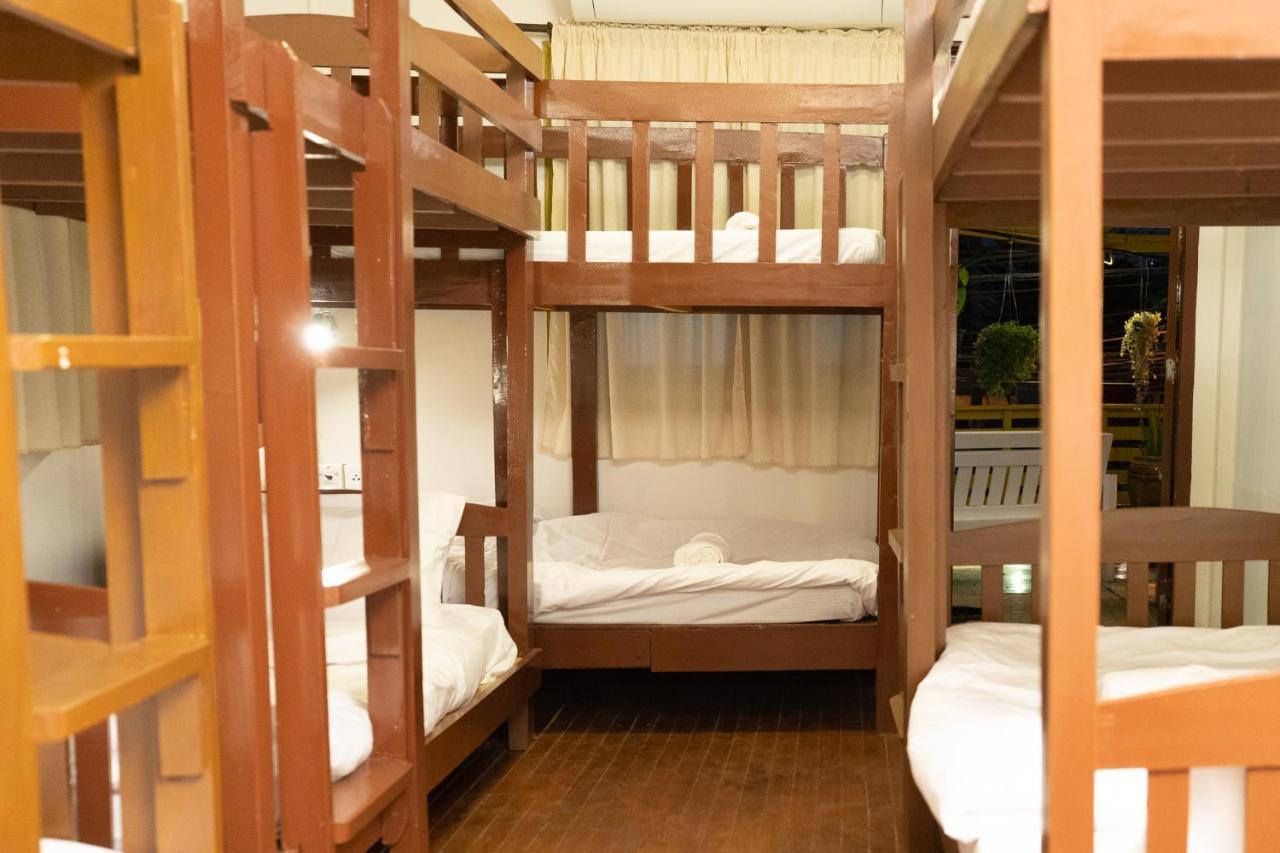 Past Tense Hostel Chiang Mai Extérieur photo